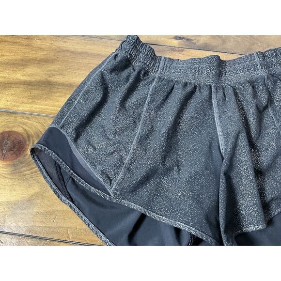Lululemon Hotty Hot Shorts Metallic Black Size 6 - Picture 2 of 12